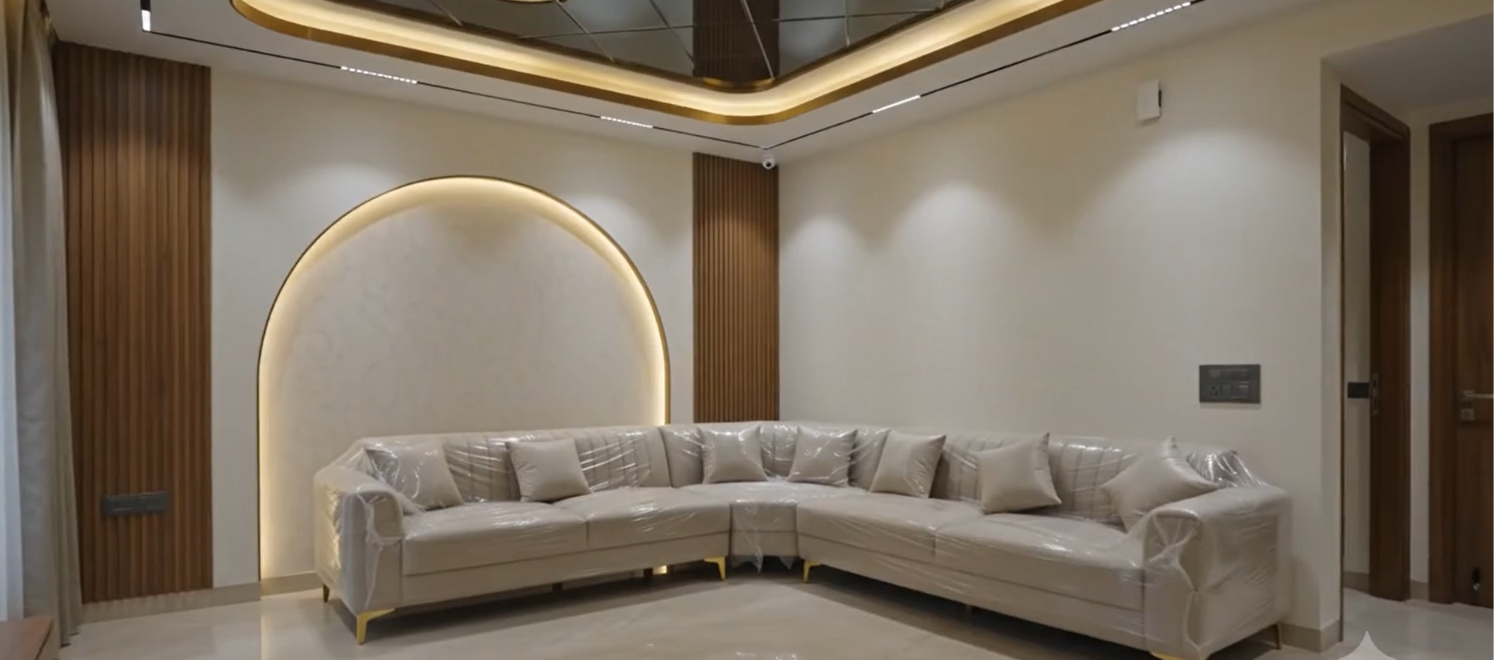 4 BHK Luxury Builder Floor for Sale – C Block Society Road, Gurudwara Road